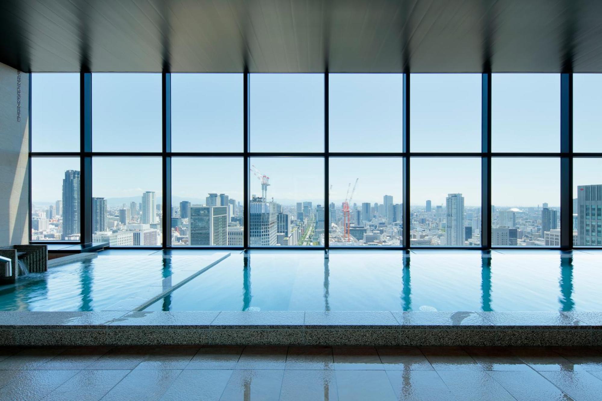 Candeo Hotels Osaka The Tower Экстерьер фото Skyline view from the hotel